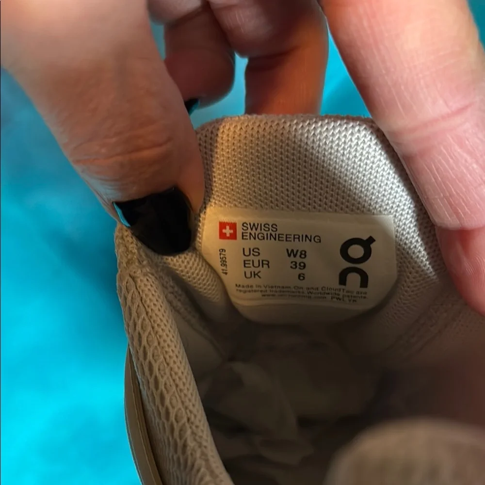 On Cloud Running Cream Sneakers with Breathable Knit Upper - Picture 4 of 5